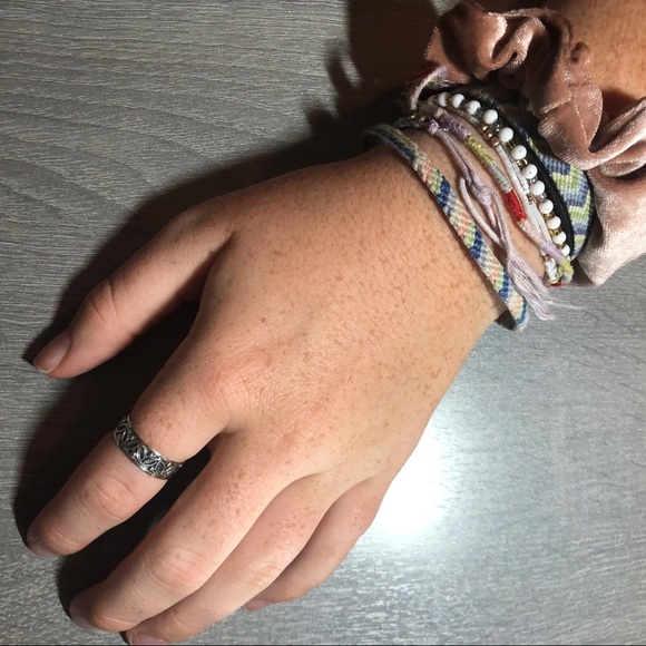 Silver band with flowery design!! - Picture 6 of 7